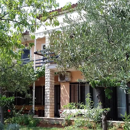 Apartment Big Pool In Pula