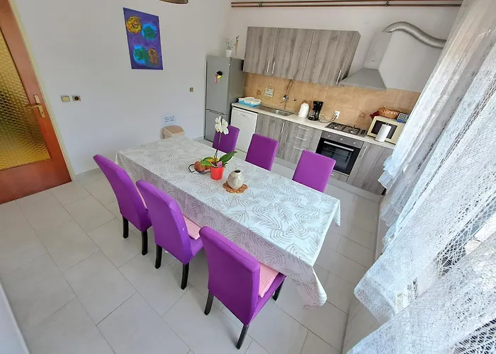 アパート Big Pool In *